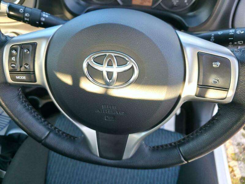 2012 TOYOTA YARIS 2012 TOYOTA YARIS