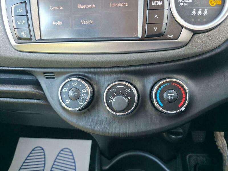 2012 TOYOTA YARIS 2012 TOYOTA YARIS