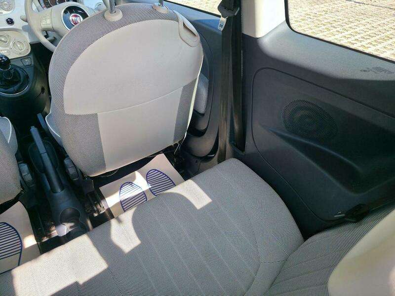 2011 FIAT 500 2011 FIAT 500