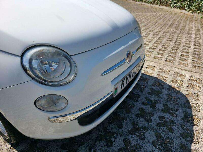 2011 FIAT 500 2011 FIAT 500