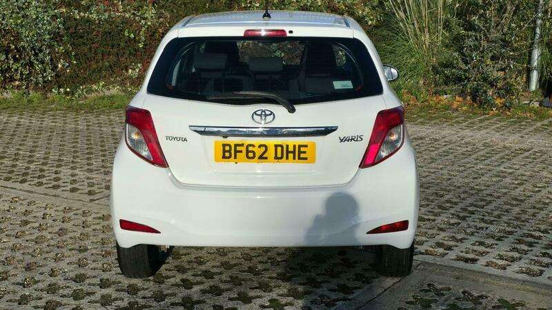 2012 TOYOTA YARIS 2012 TOYOTA YARIS