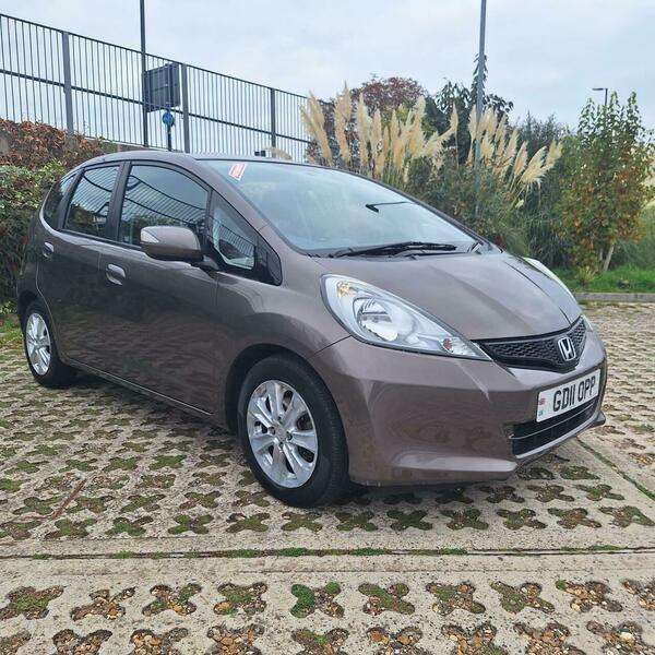2011 HONDA JAZZ 2011 HONDA JAZZ