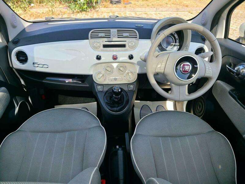 2011 FIAT 500 2011 FIAT 500