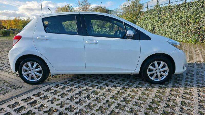 2012 TOYOTA YARIS 2012 TOYOTA YARIS