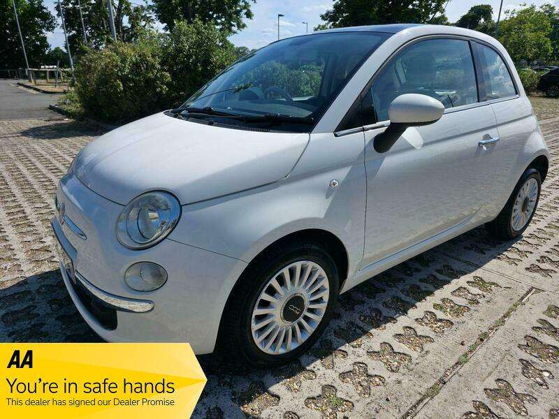 2011 FIAT 500 2011 FIAT 500