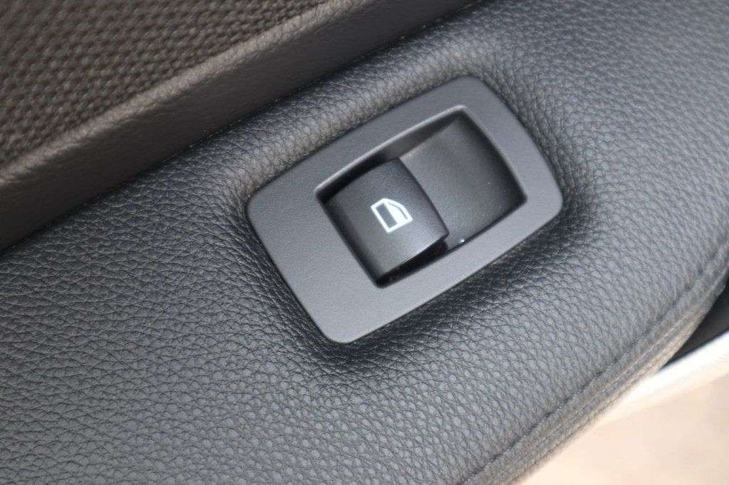 2010 BMW 1 SERIES 2010 BMW 1 SERIES