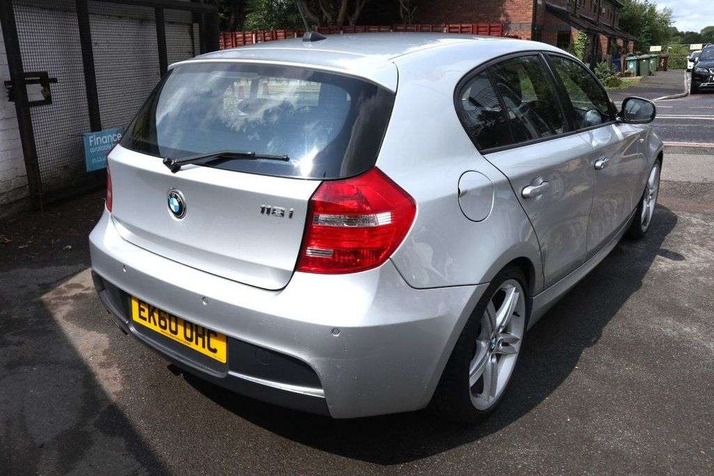 2010 BMW 1 SERIES 2010 BMW 1 SERIES