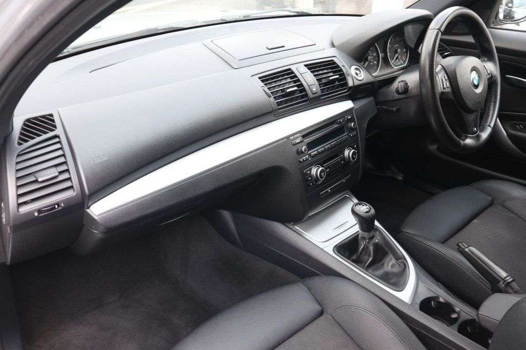 2010 BMW 1 SERIES 2010 BMW 1 SERIES