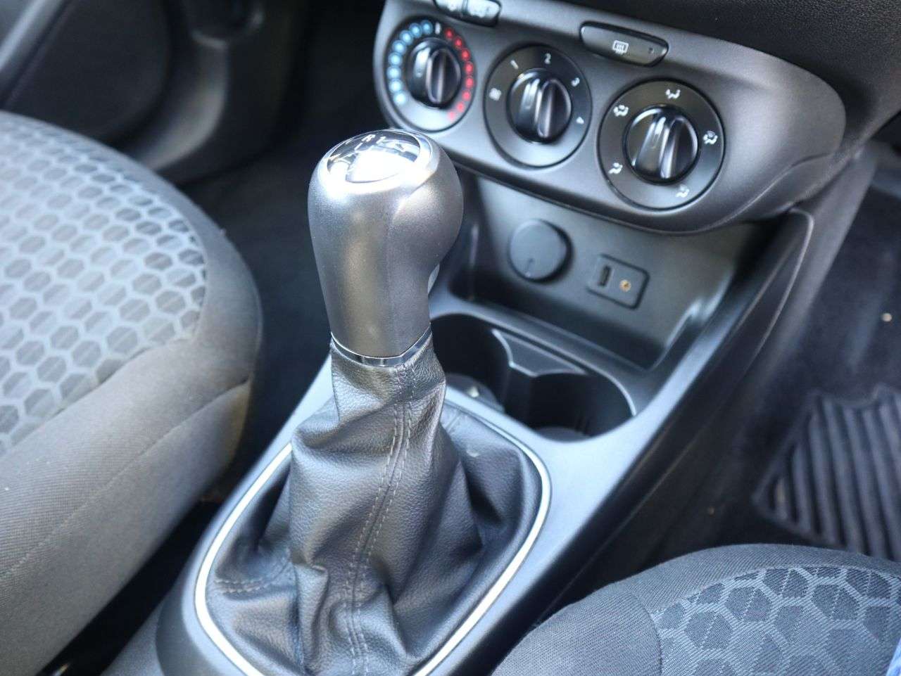 2015 VAUXHALL CORSA 2015 VAUXHALL CORSA