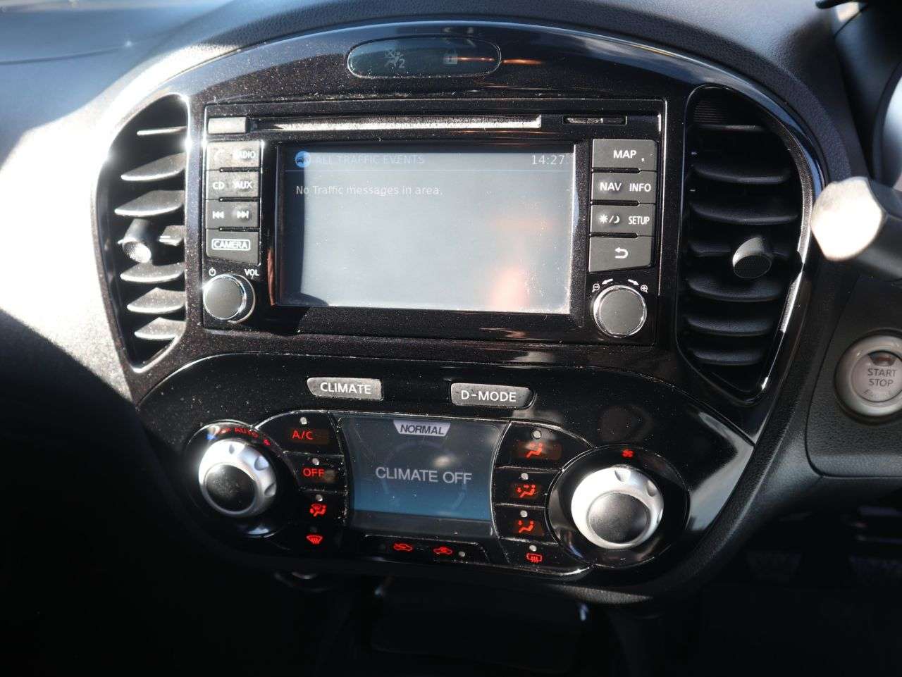 2015 NISSAN JUKE 2015 NISSAN JUKE