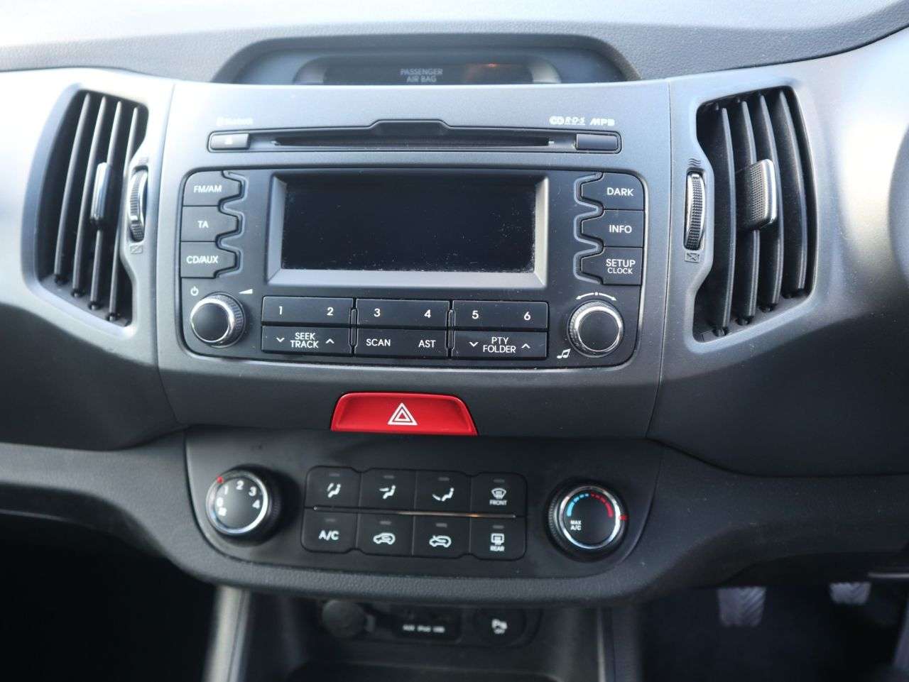 2011 KIA SPORTAGE 2011 KIA SPORTAGE