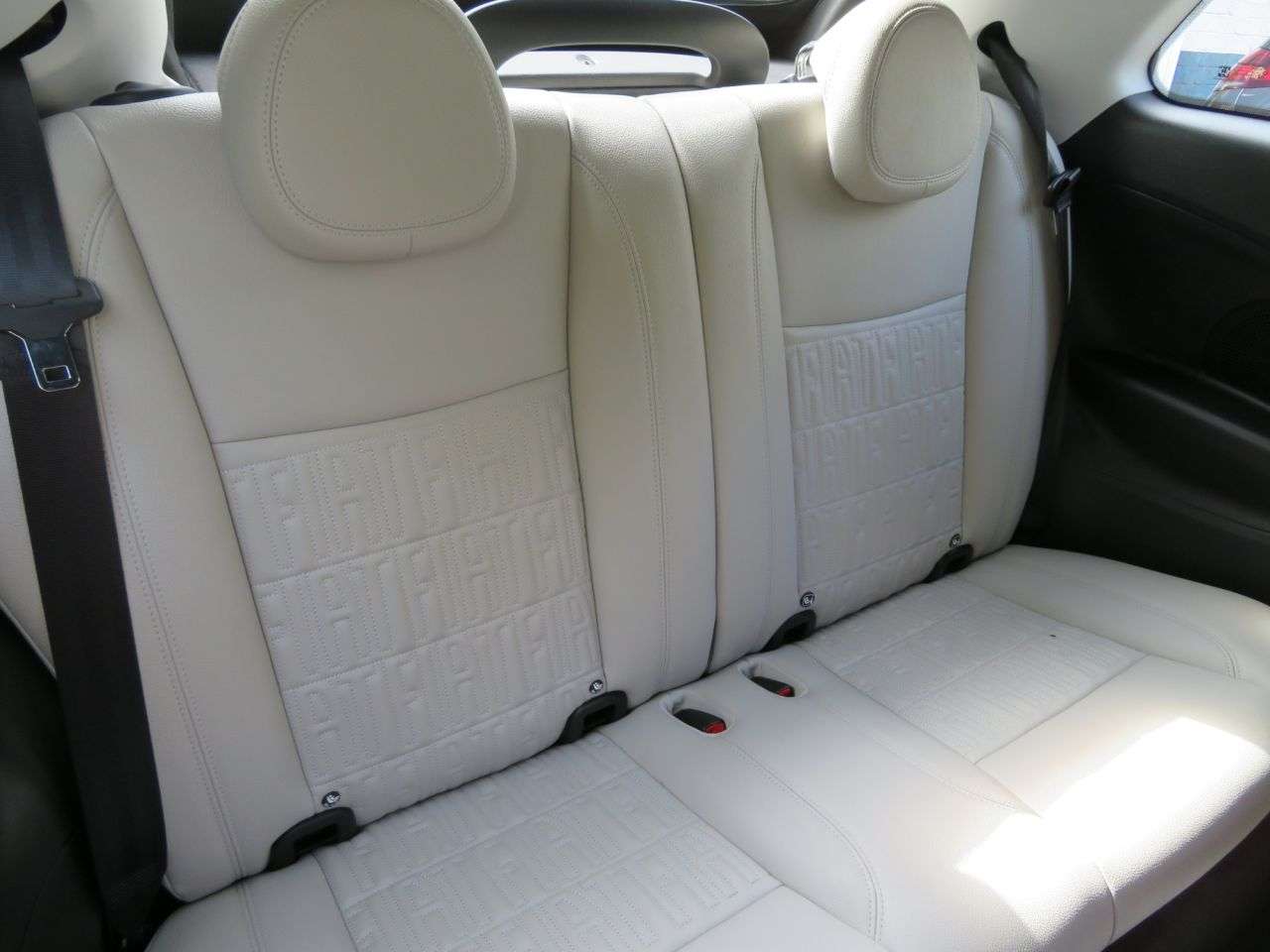 2021 FIAT 500E C 2021 FIAT 500E C