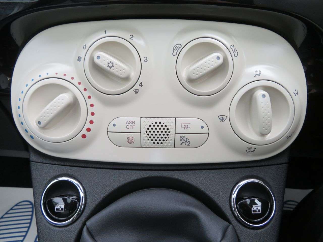 2021 FIAT 500 2021 FIAT 500