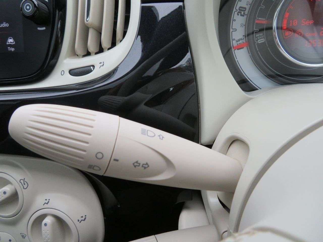 2021 FIAT 500 2021 FIAT 500