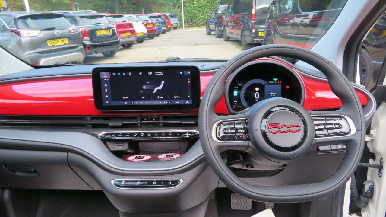 2022 FIAT 500E C 2022 FIAT 500E C