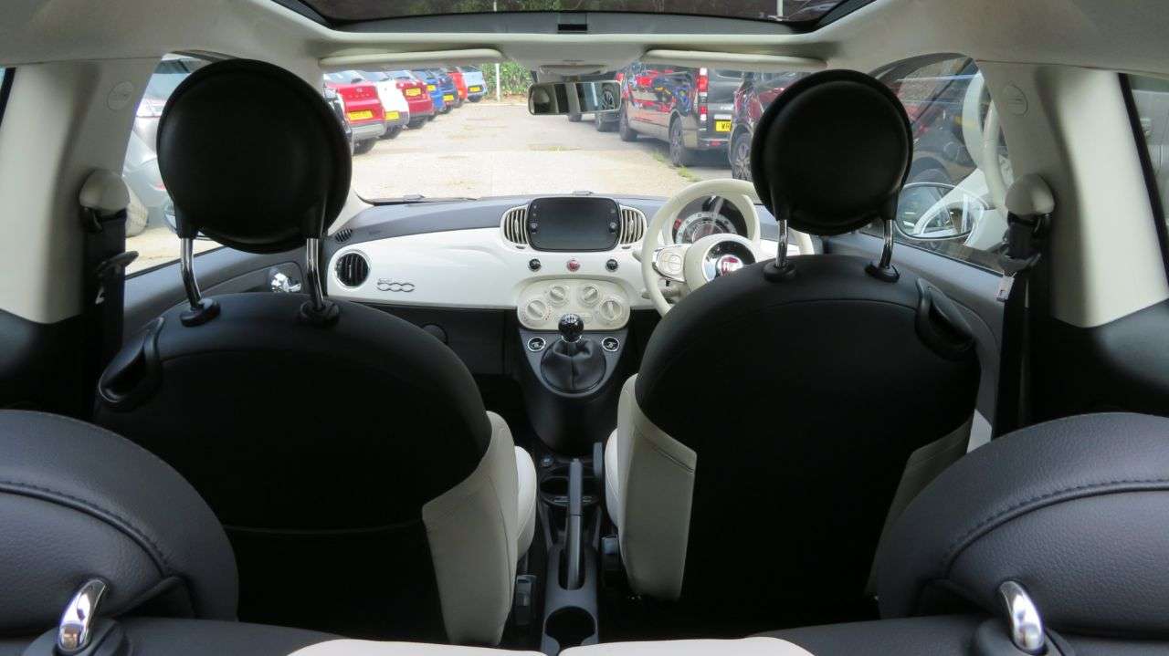 2021 FIAT 500 2021 FIAT 500