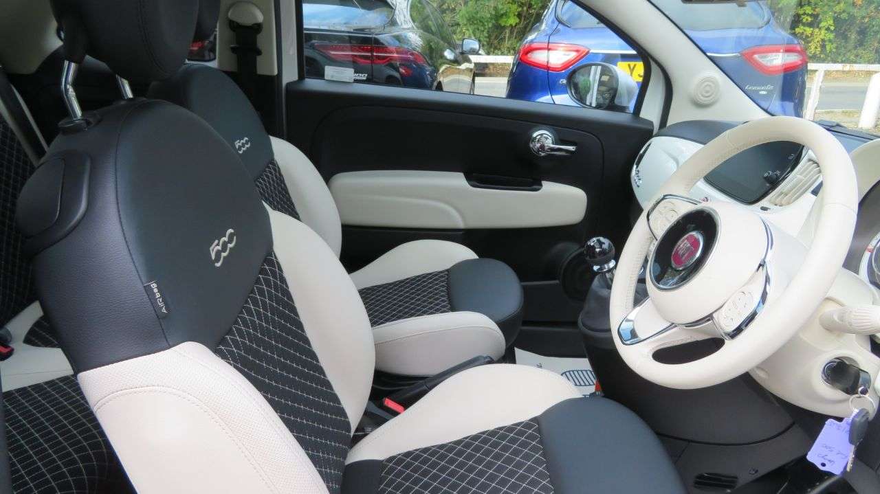 2021 FIAT 500 2021 FIAT 500