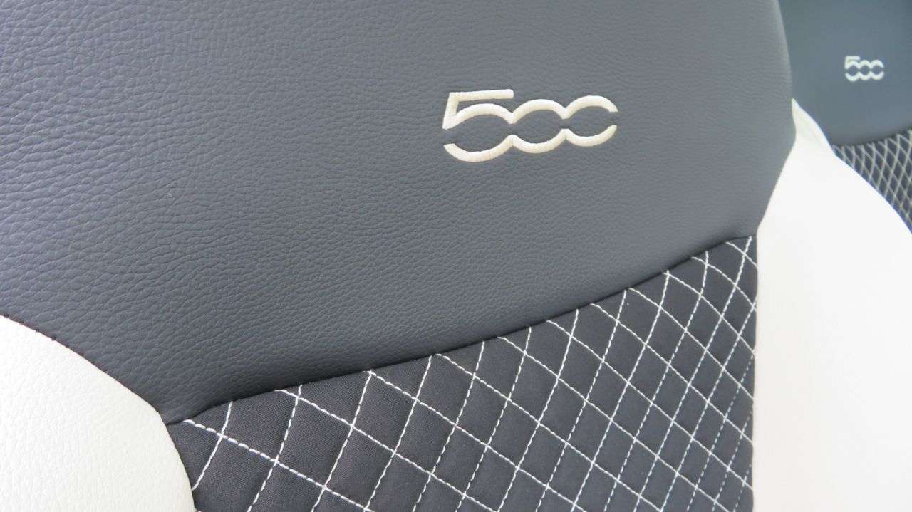 2021 FIAT 500 2021 FIAT 500