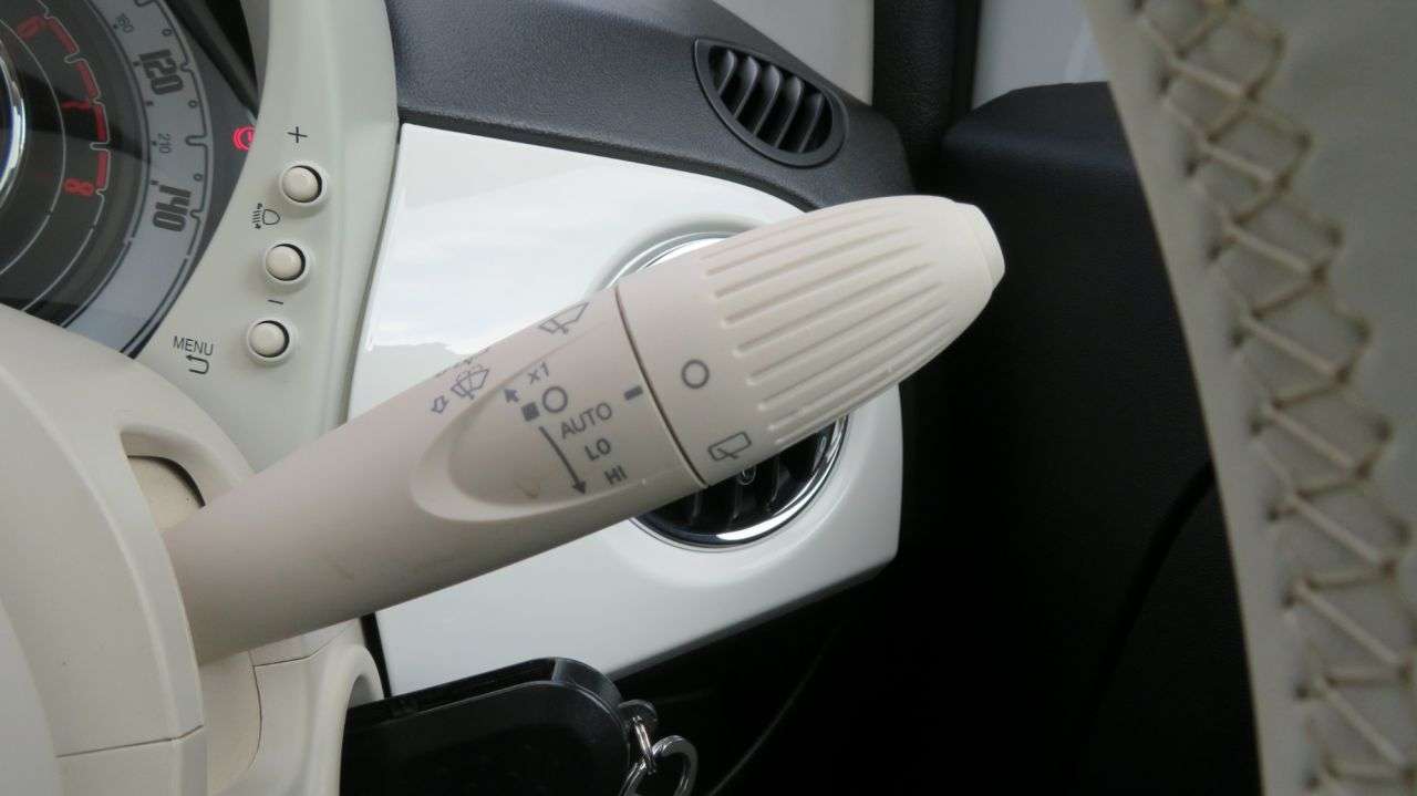 2021 FIAT 500 2021 FIAT 500