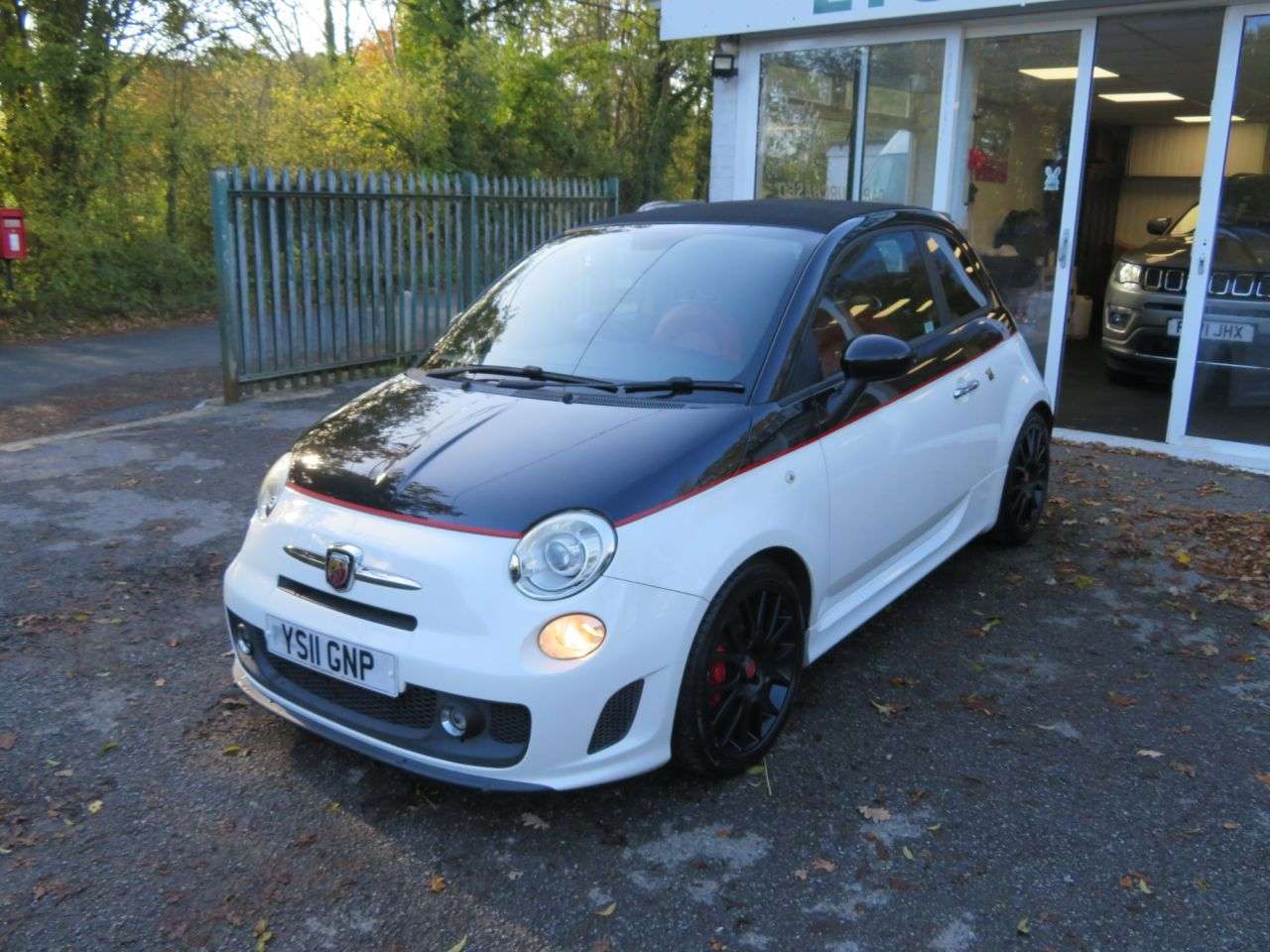 2011 ABARTH 595C 2011 ABARTH 595C