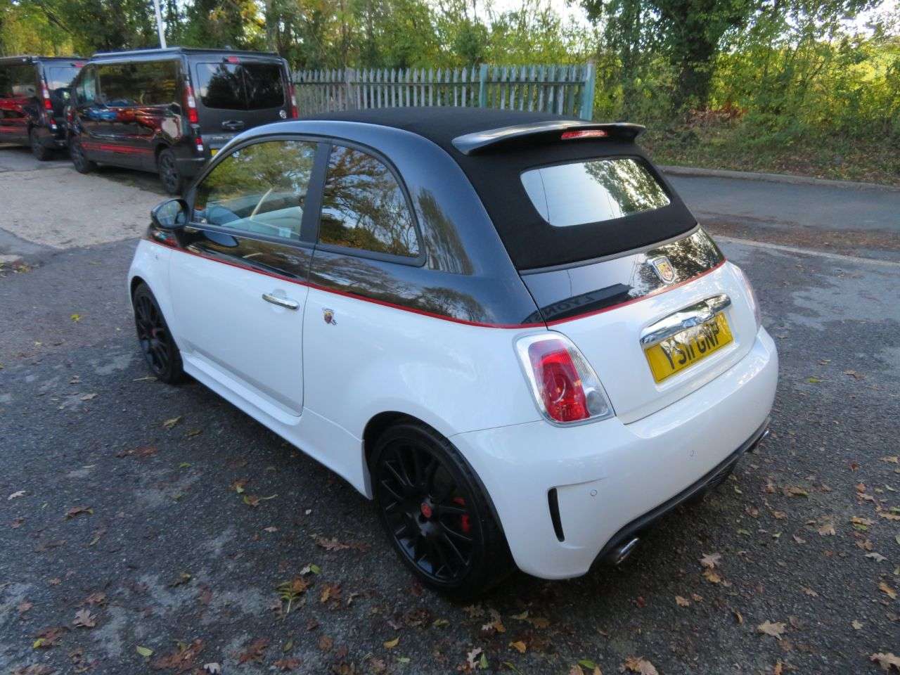 2011 ABARTH 595C 2011 ABARTH 595C