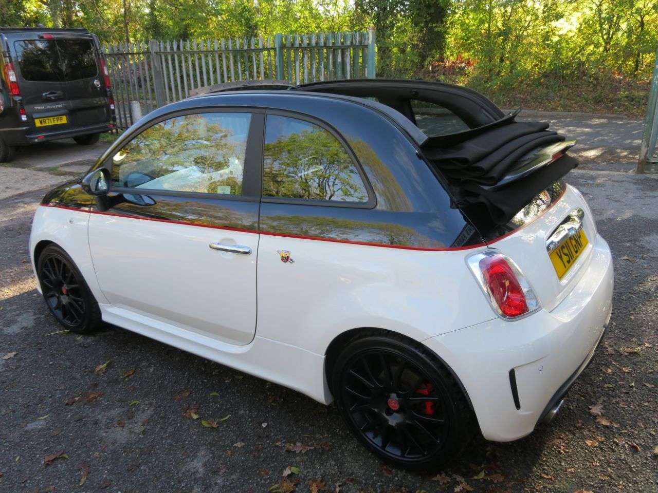 2011 ABARTH 595C 2011 ABARTH 595C