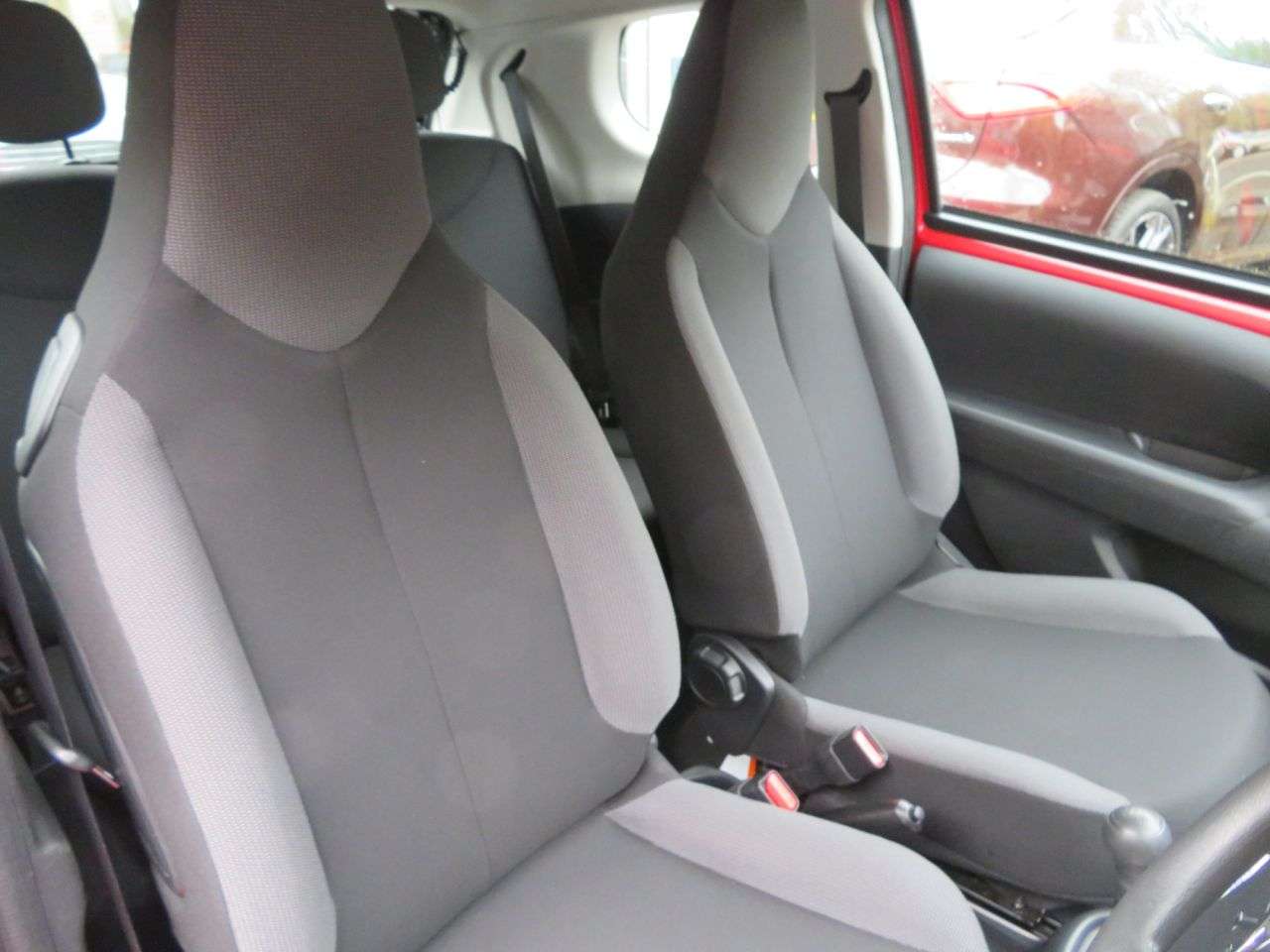 2015 PEUGEOT 108 2015 PEUGEOT 108