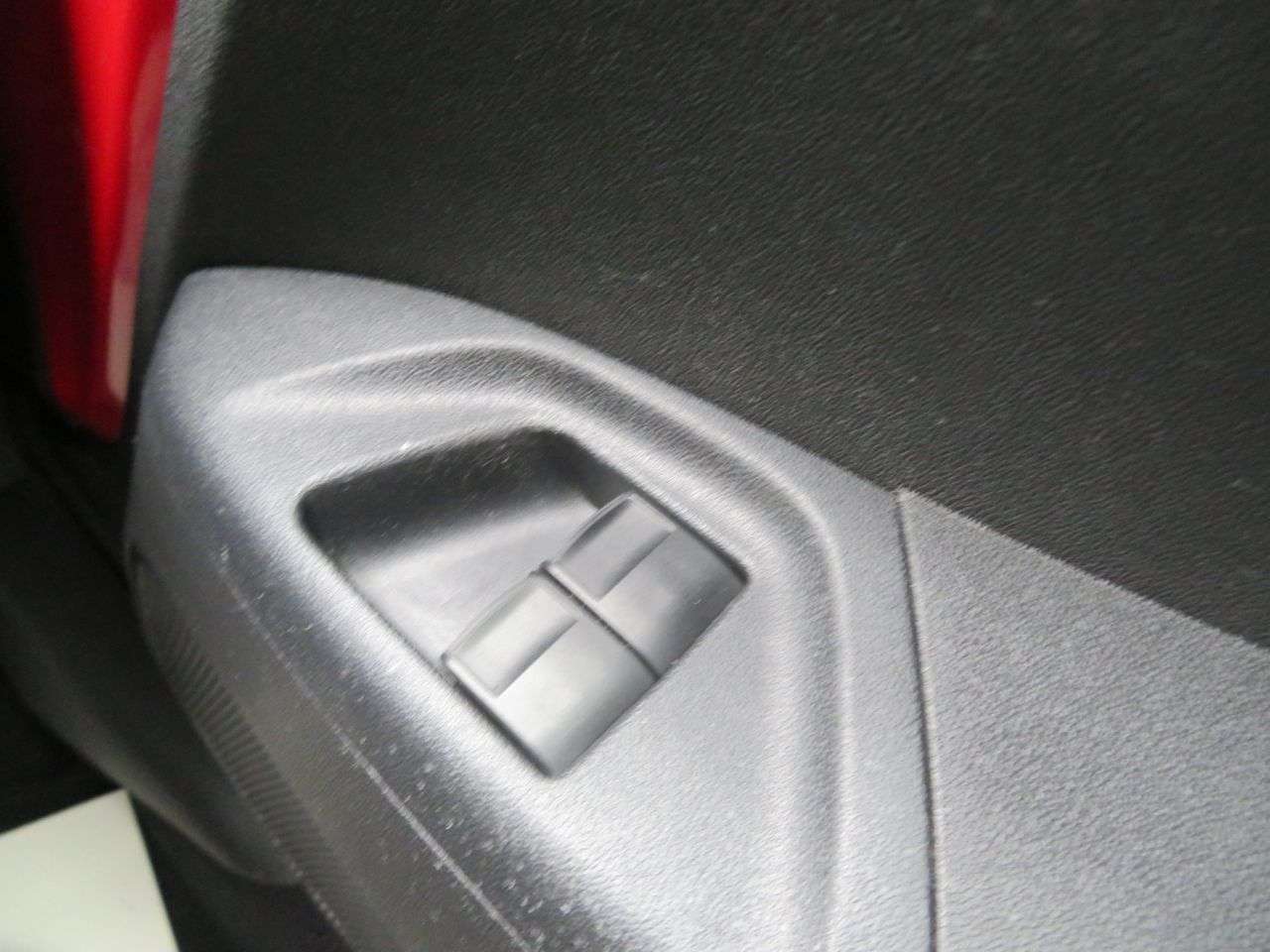 2015 PEUGEOT 108 2015 PEUGEOT 108