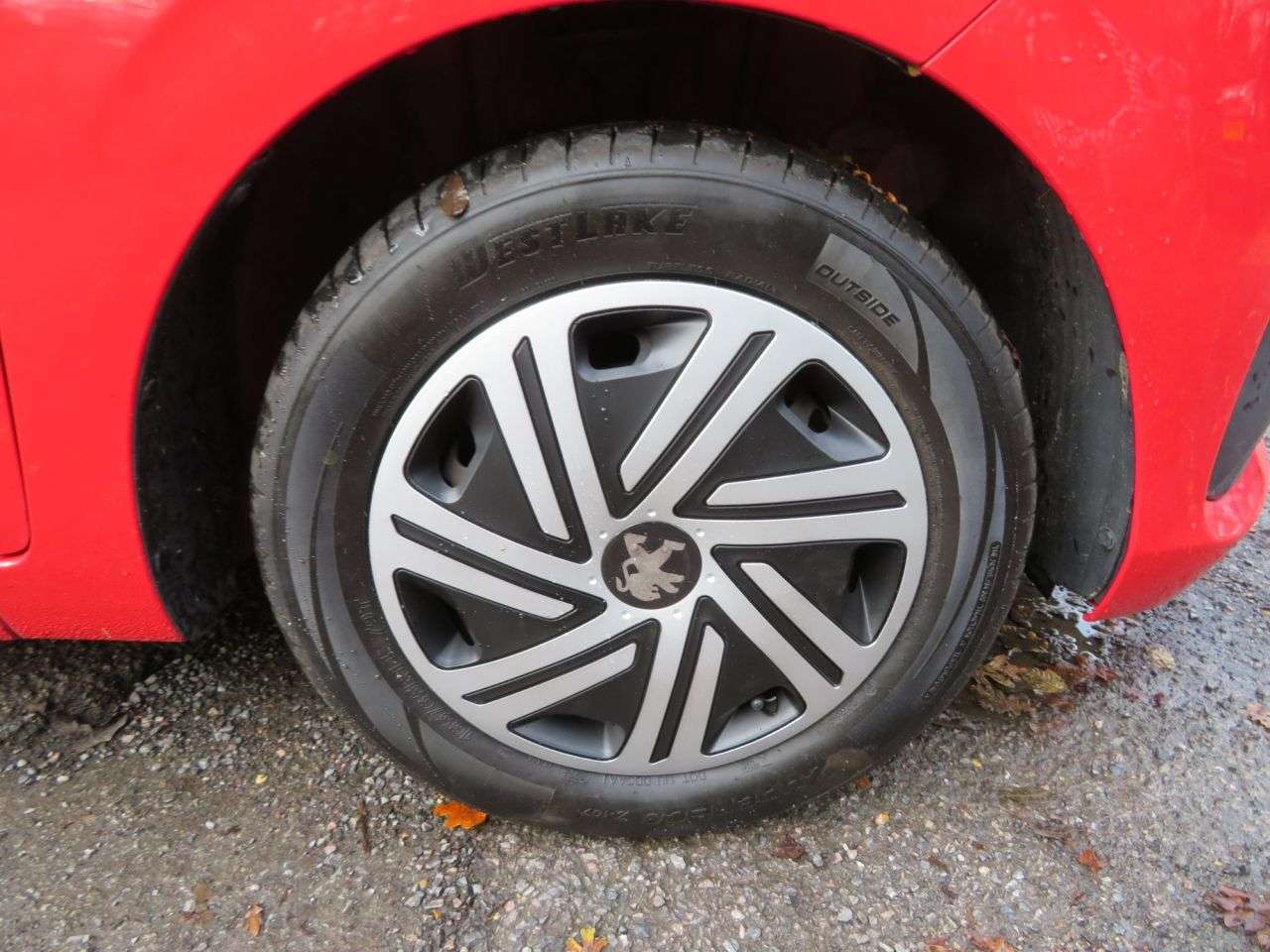 2015 PEUGEOT 108 2015 PEUGEOT 108