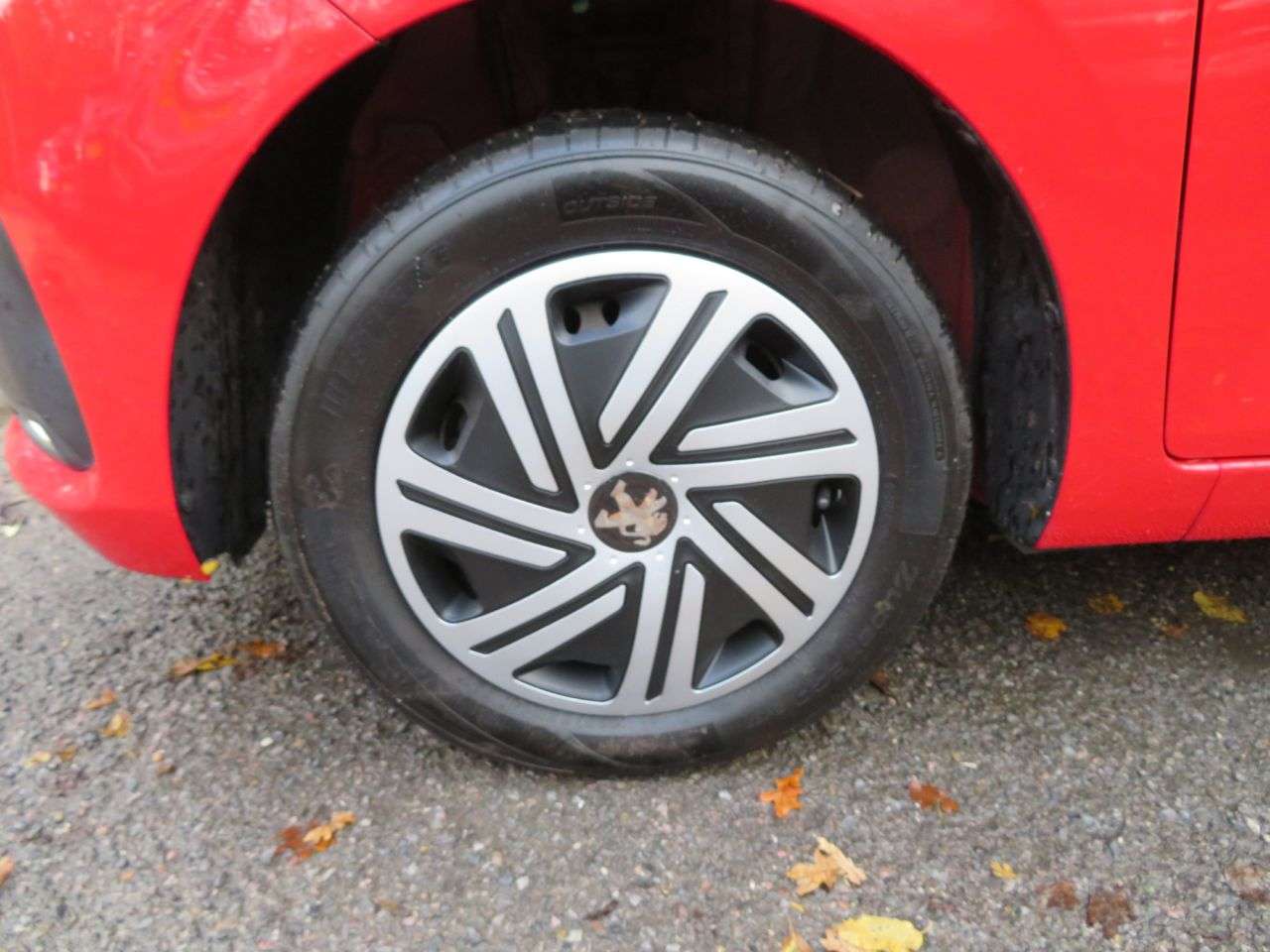 2015 PEUGEOT 108 2015 PEUGEOT 108