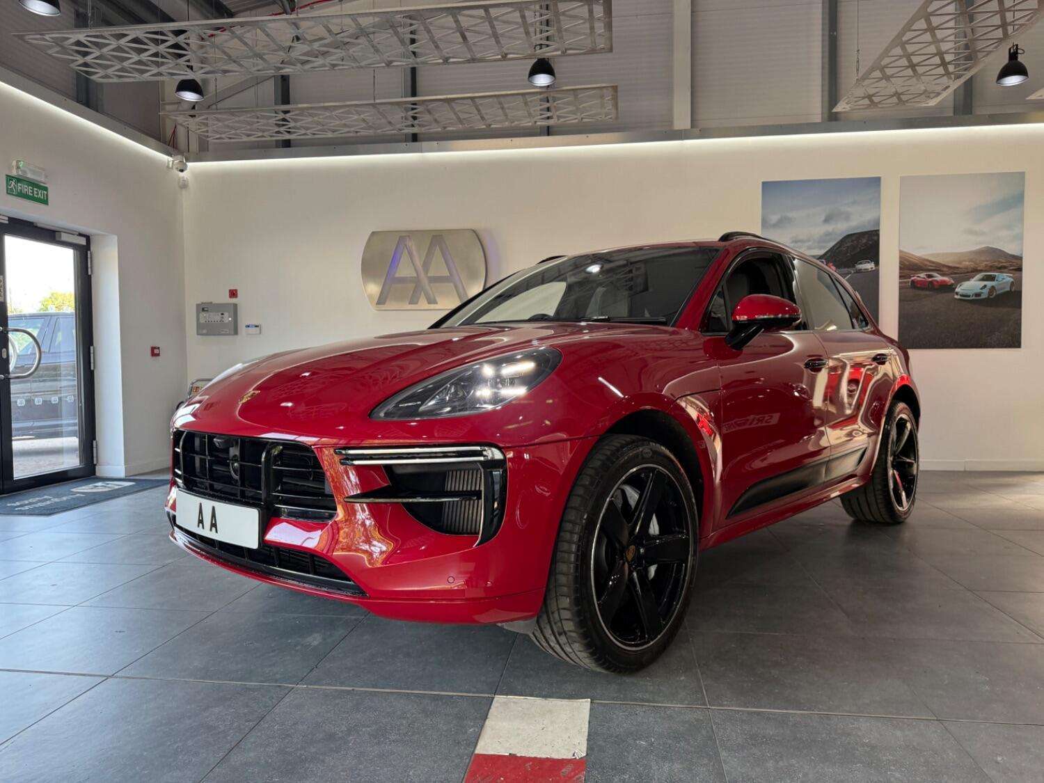 2021 PORSCHE MACAN 2021 PORSCHE MACAN