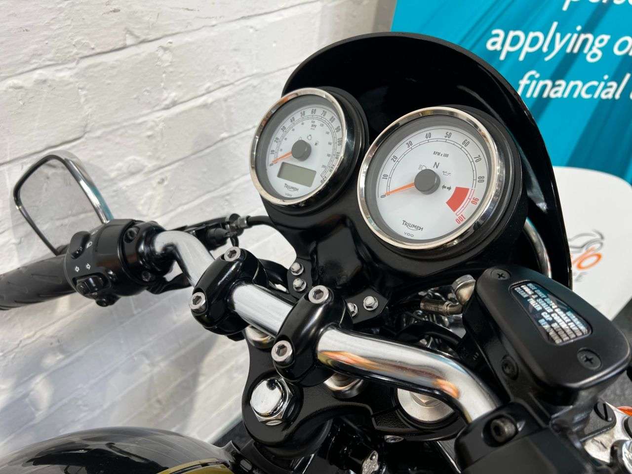 2016 TRIUMPH THRUXTON 2016 TRIUMPH THRUXTON