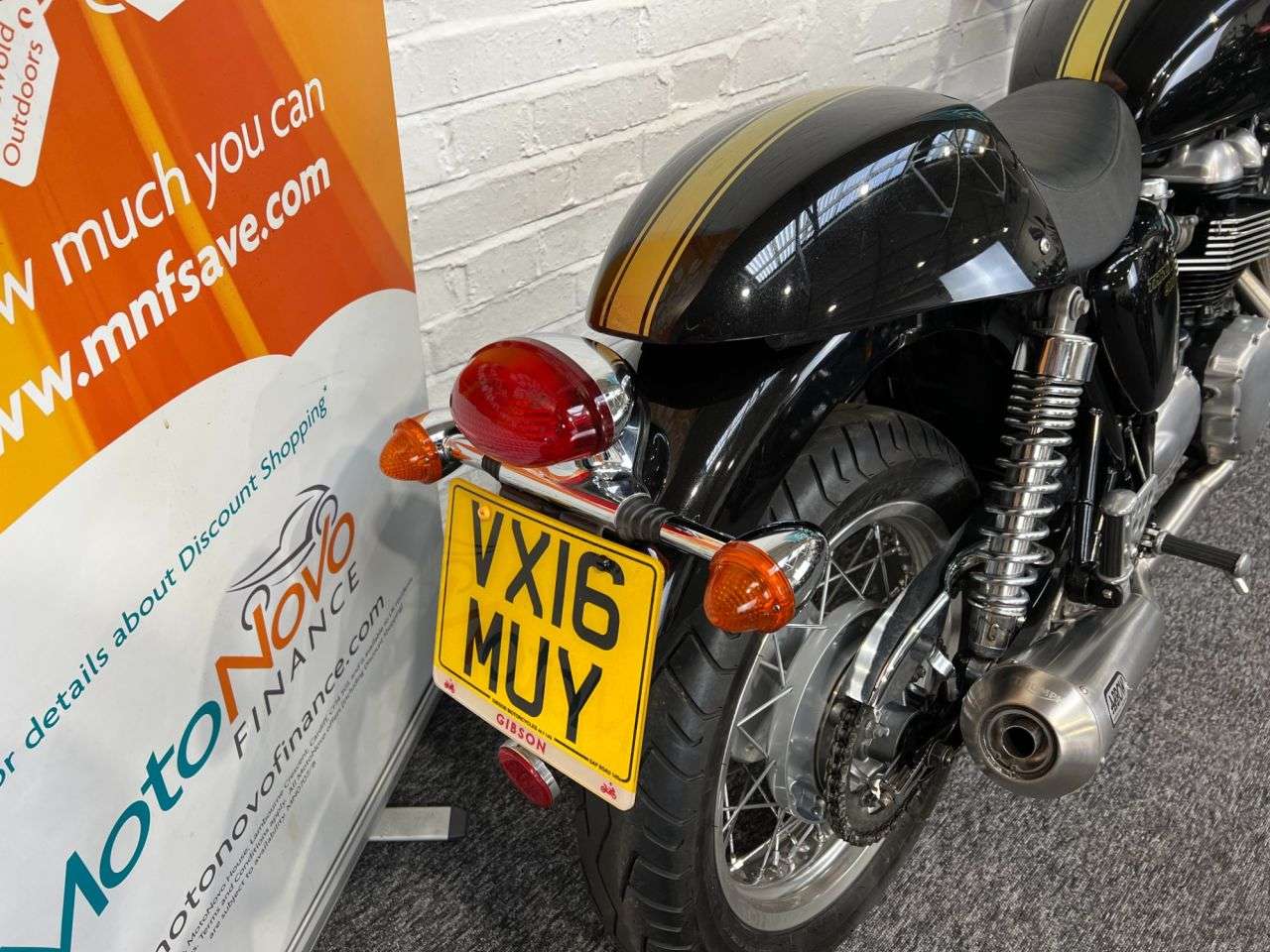 2016 TRIUMPH THRUXTON 2016 TRIUMPH THRUXTON