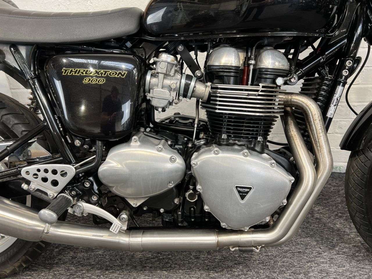 2016 TRIUMPH THRUXTON 2016 TRIUMPH THRUXTON