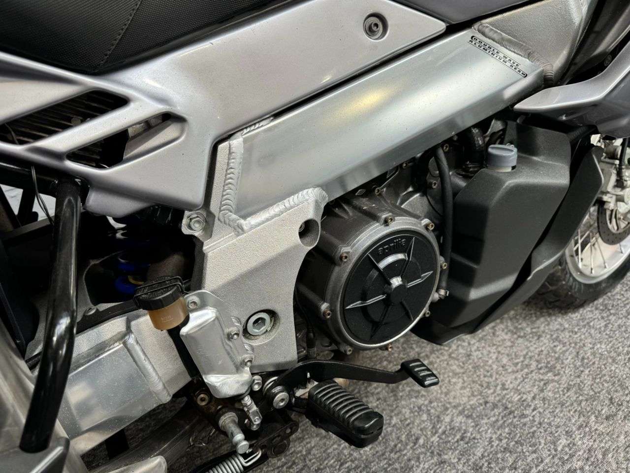 2003 APRILIA CAPONORD 2003 APRILIA CAPONORD