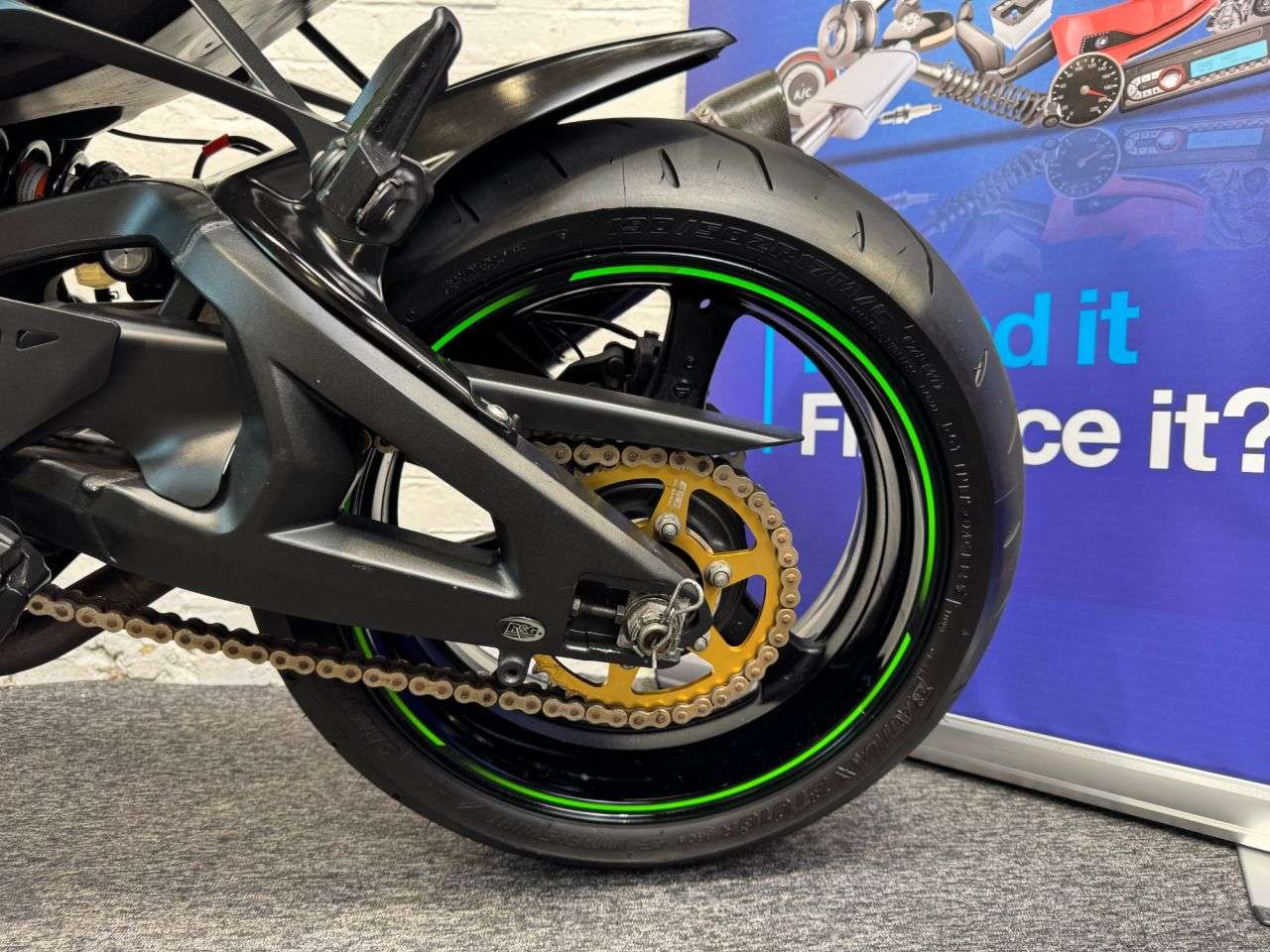 2014 KAWASAKI NINJA ZX-10R 2014 KAWASAKI NINJA ZX-10R