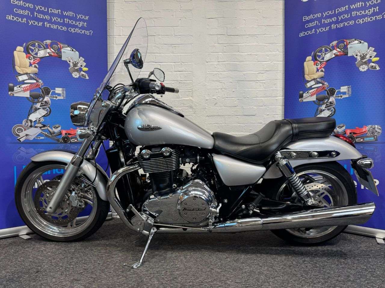 2009 TRIUMPH THUNDERBIRD 1600 2009 TRIUMPH THUNDERBIRD 1600