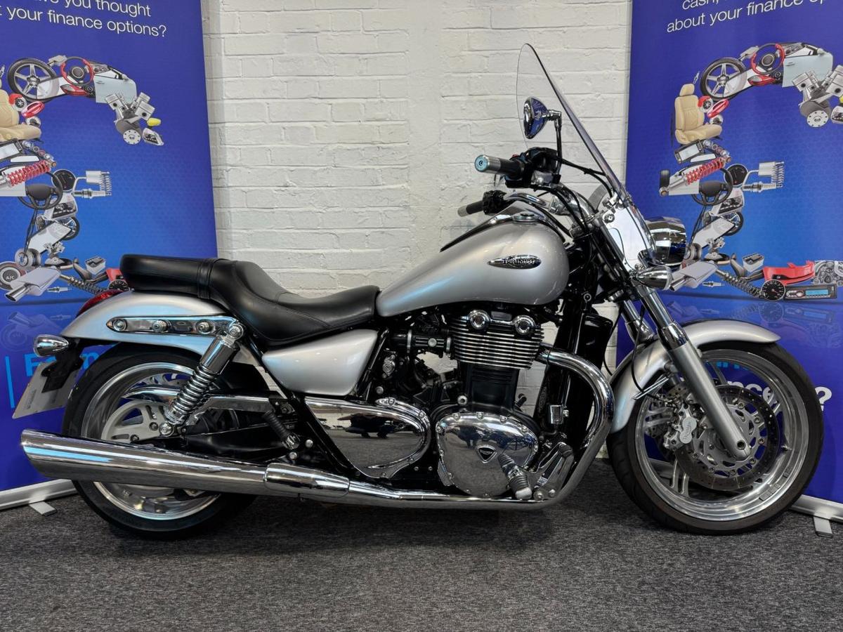 Check out this Triumph Thunderbird 1600 2009 Petrol Manual