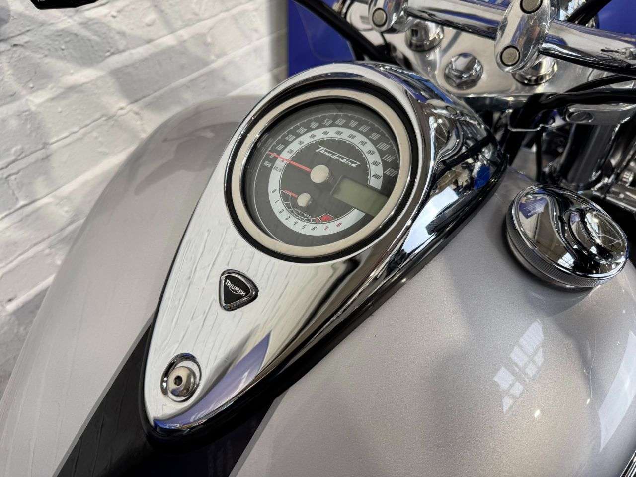 2009 TRIUMPH THUNDERBIRD 1600 2009 TRIUMPH THUNDERBIRD 1600