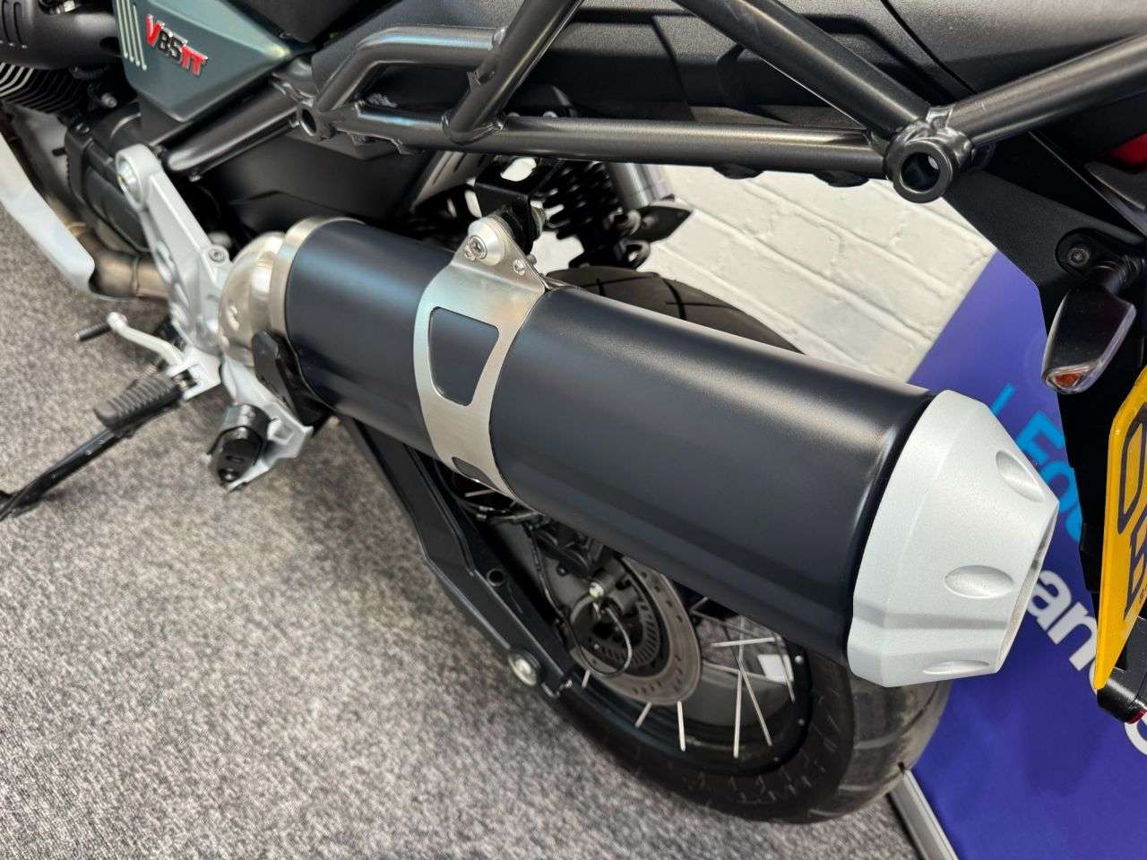 2022 MOTO GUZZI V85 2022 MOTO GUZZI V85