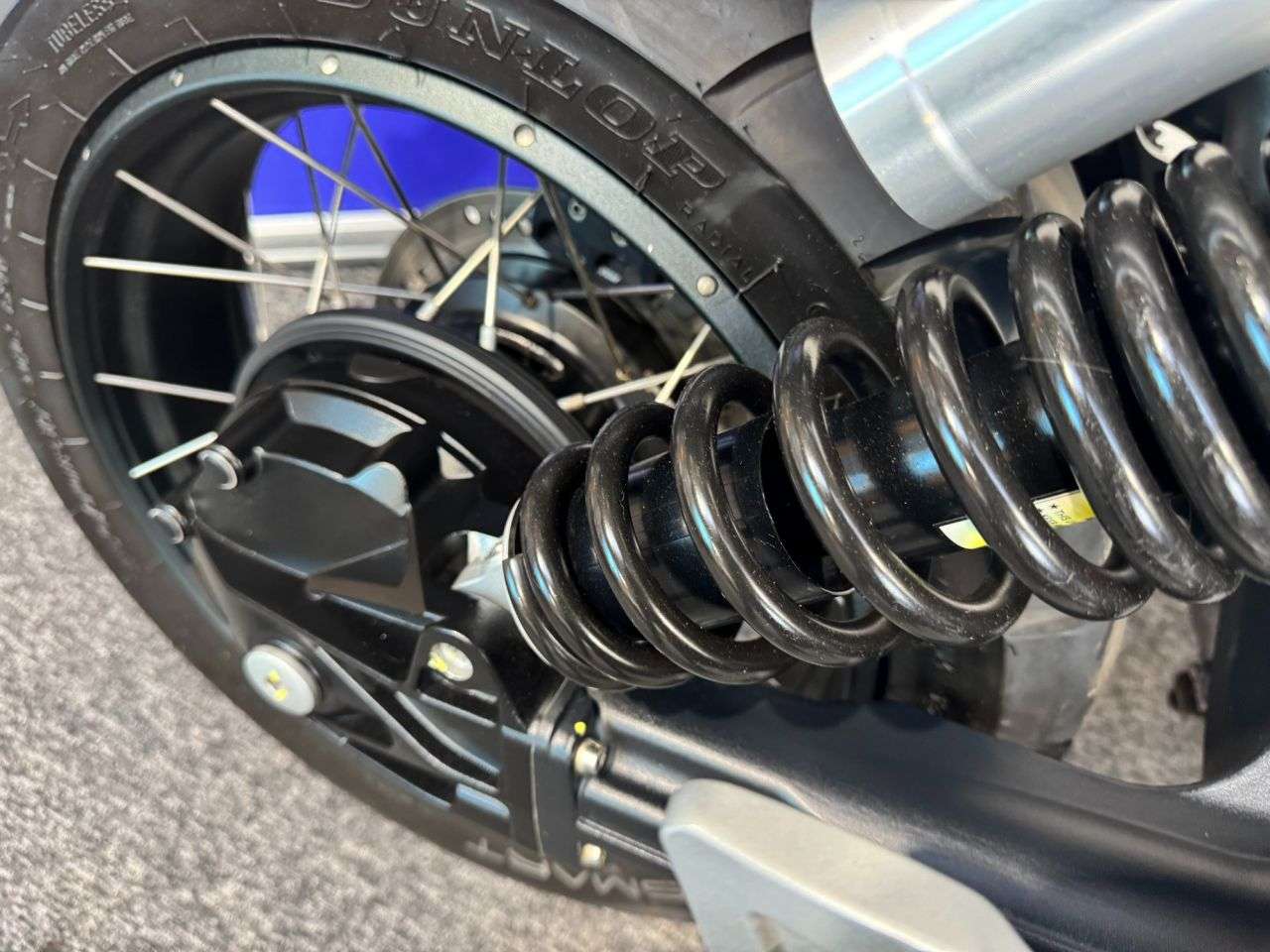 2022 MOTO GUZZI V85 2022 MOTO GUZZI V85