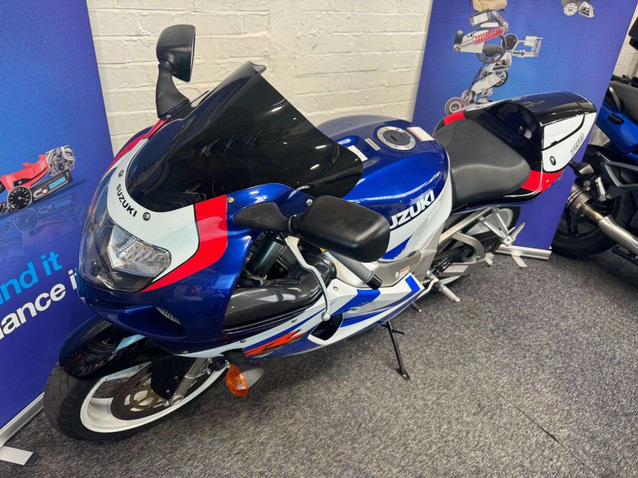 2000 SUZUKI GSX-R750 2000 SUZUKI GSX-R750