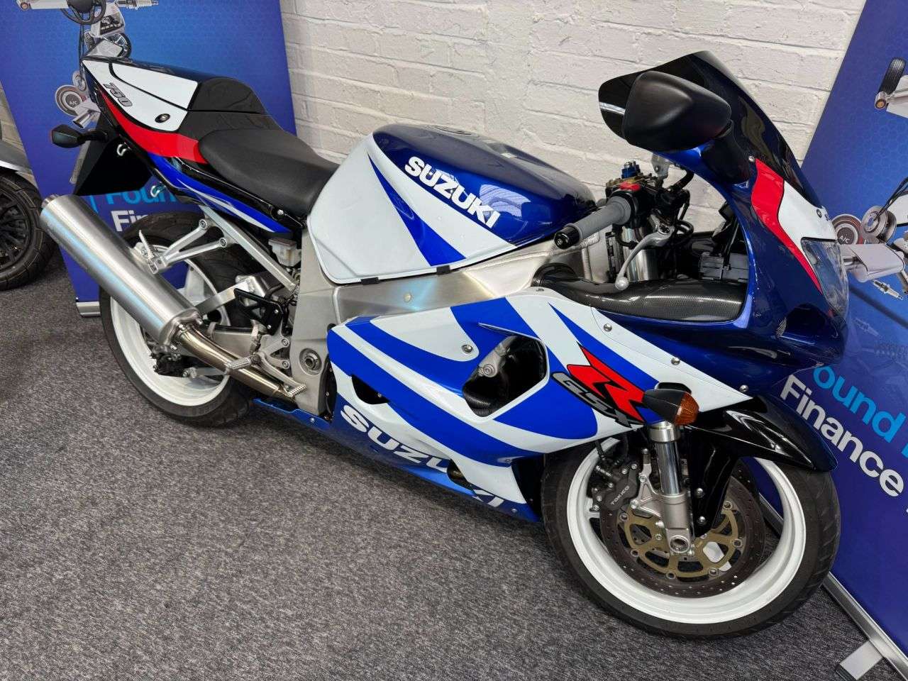 2000 SUZUKI GSX-R750 2000 SUZUKI GSX-R750