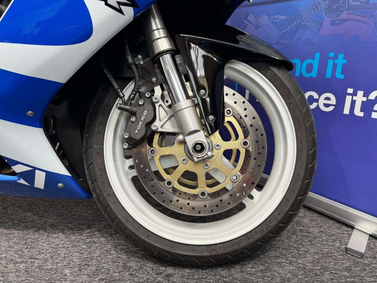 2000 SUZUKI GSX-R750 2000 SUZUKI GSX-R750