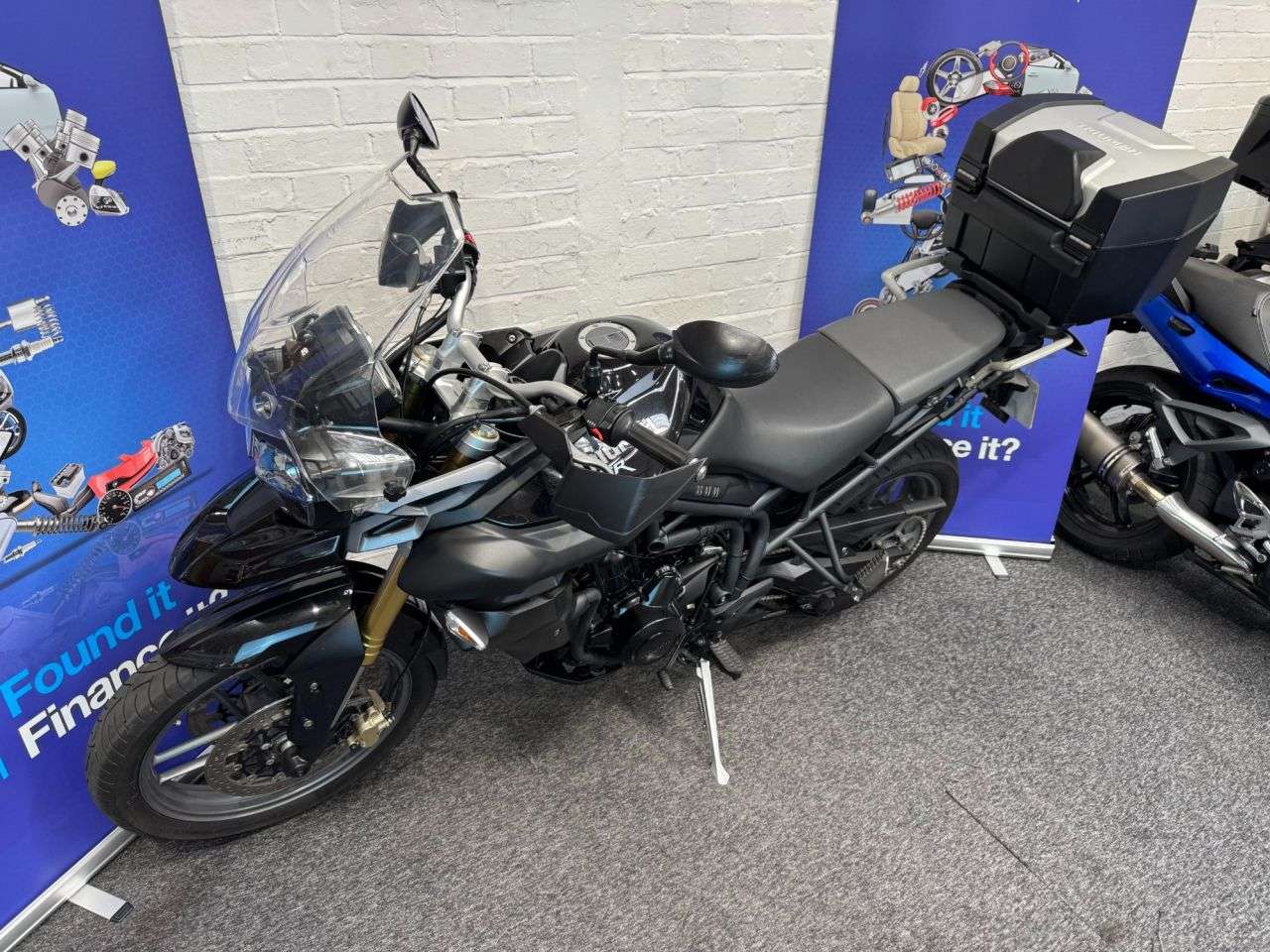 2013 TRIUMPH TIGER 800 2013 TRIUMPH TIGER 800