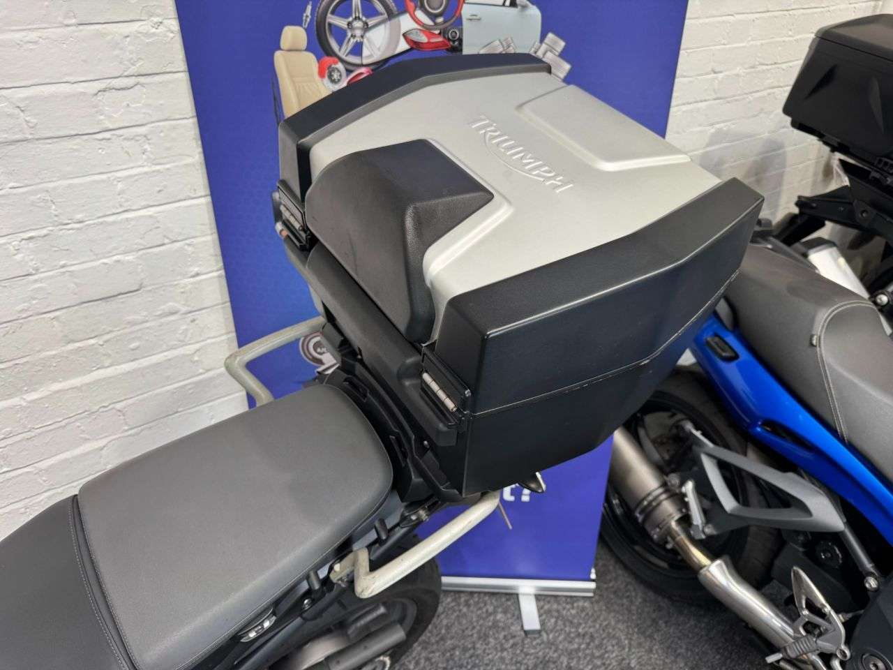 2013 TRIUMPH TIGER 800 2013 TRIUMPH TIGER 800