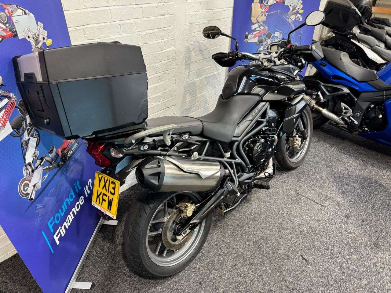 2013 TRIUMPH TIGER 800 2013 TRIUMPH TIGER 800