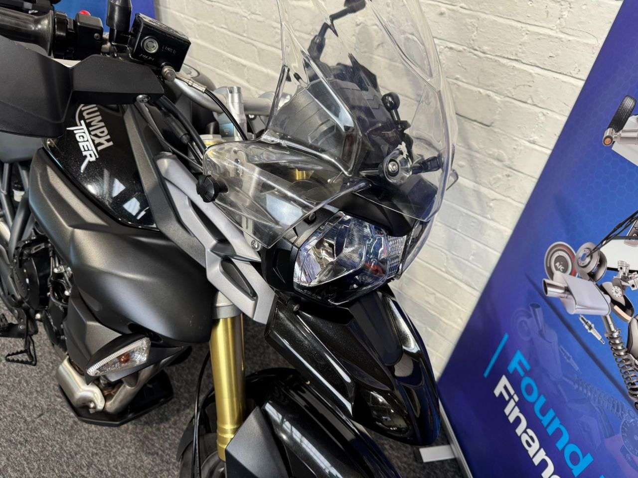 2013 TRIUMPH TIGER 800 2013 TRIUMPH TIGER 800