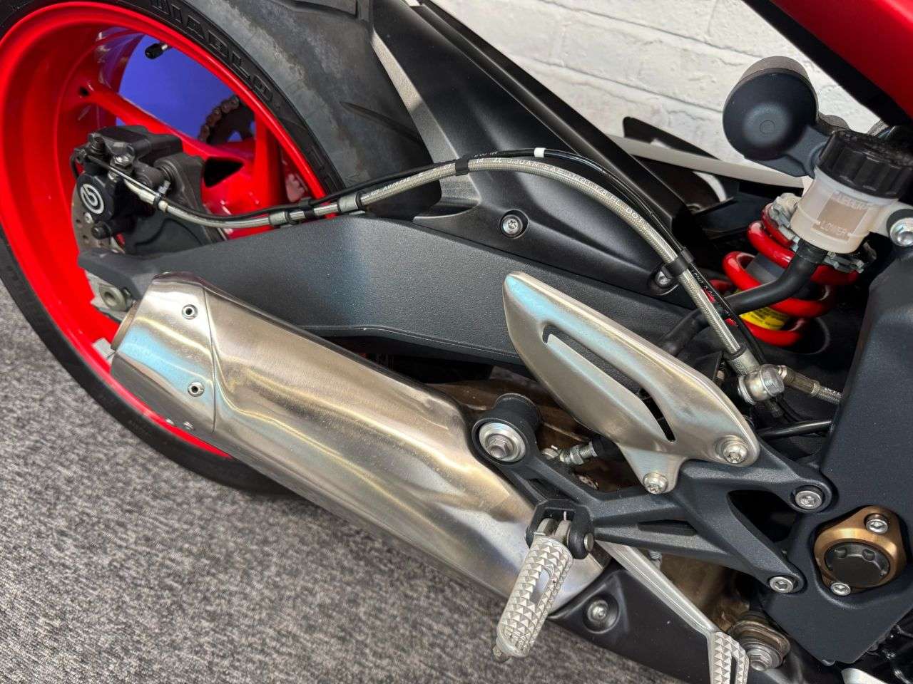 2015 TRIUMPH STREET TRIPLE 675 2015 TRIUMPH STREET TRIPLE 675