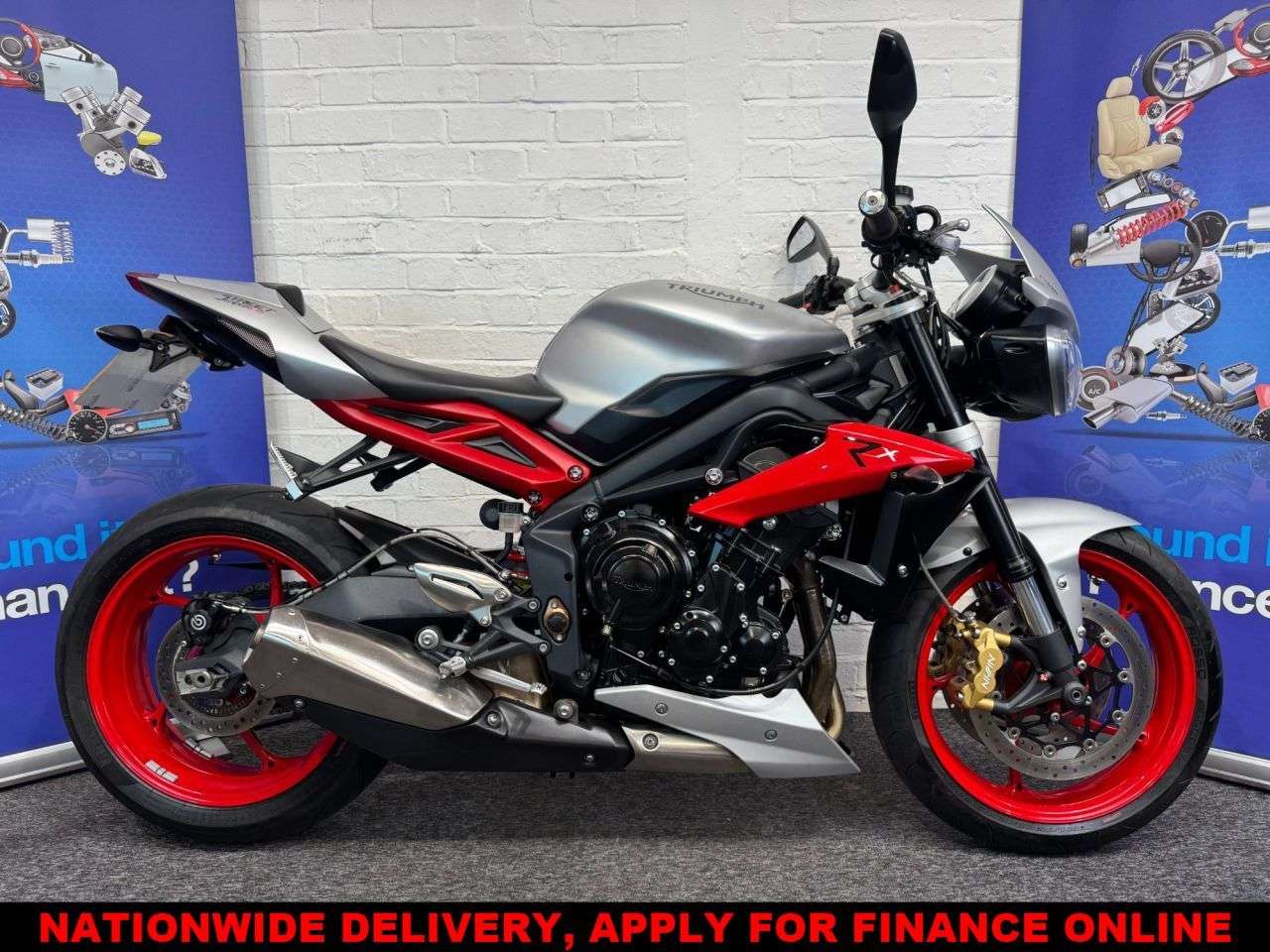 2015 TRIUMPH STREET TRIPLE 675 2015 TRIUMPH STREET TRIPLE 675